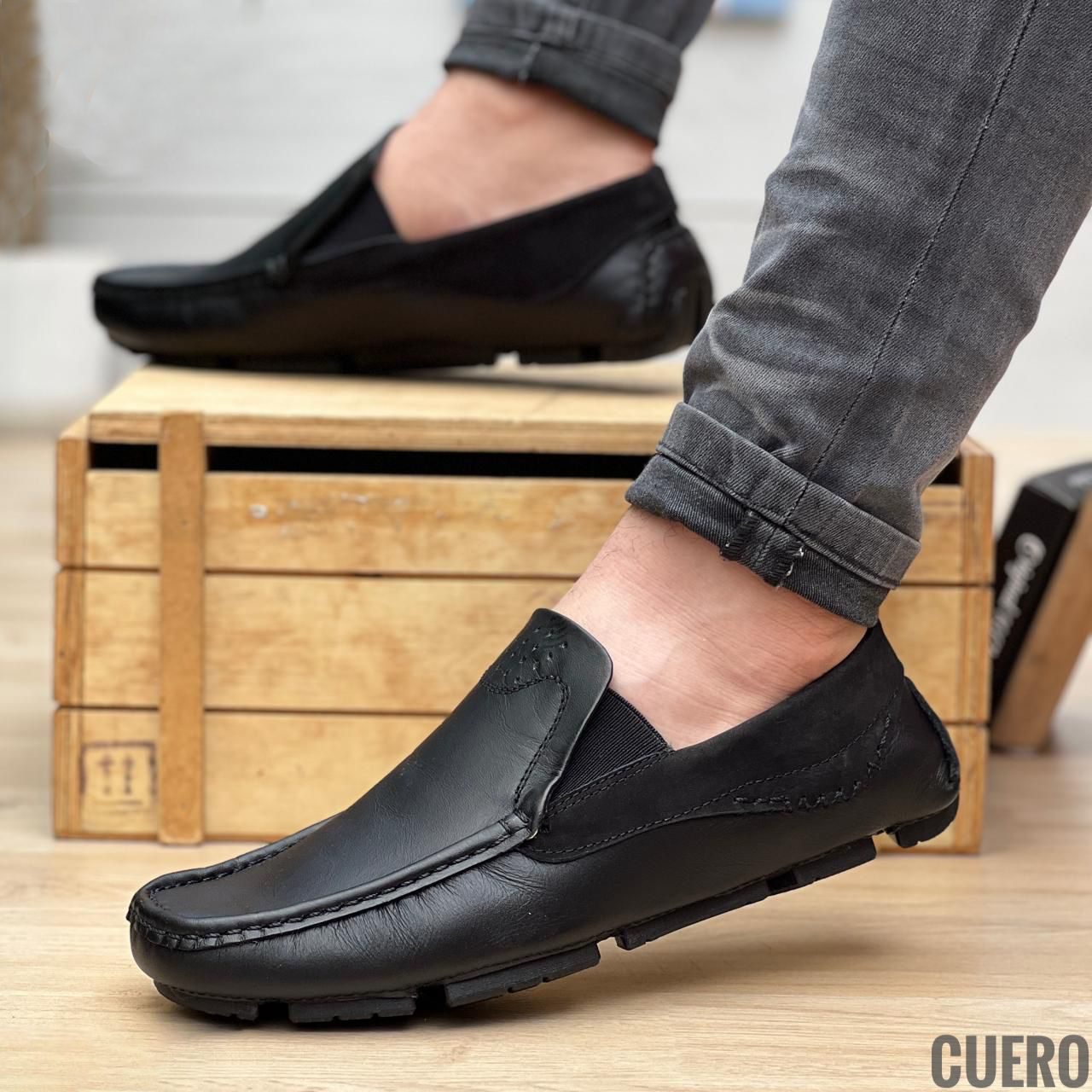 Mocasín de vestir casual en cuero suela confort cosida