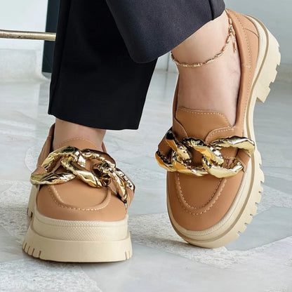 Mocasines chunky suela track con cadenas