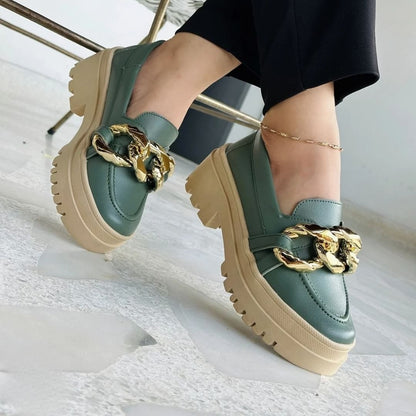 Mocasines chunky suela track con cadenas