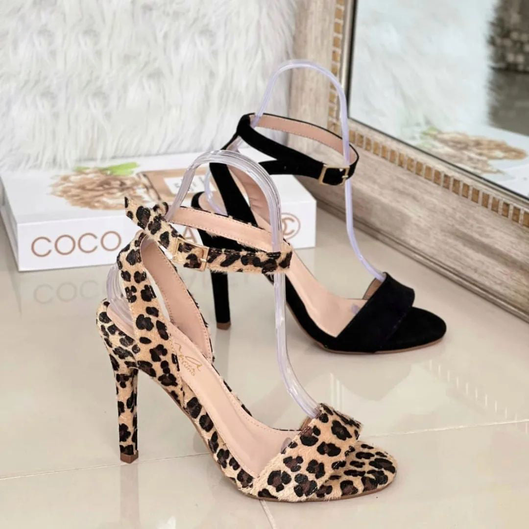 Sandalias animal print en gamuza tacon aguja