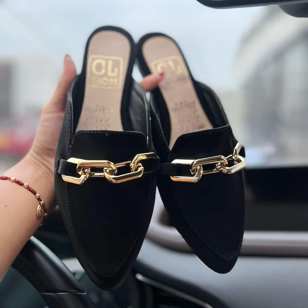 Zapatillas flats tacón plano con cadenas